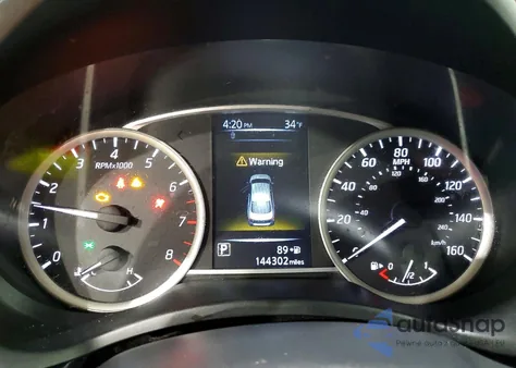 2018 Nissan Sentra S z USA, uszkodzony, nr VIN 3N1AB7AP2JY345740